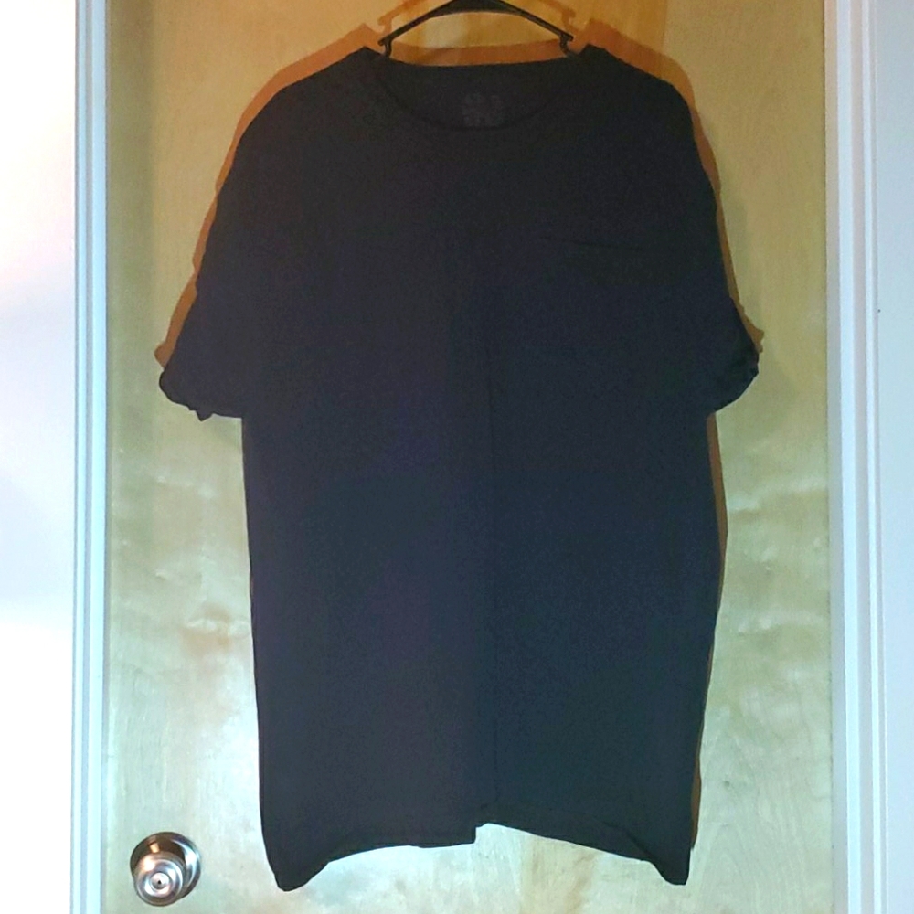 Basic Black Front Pocket T-Shirt